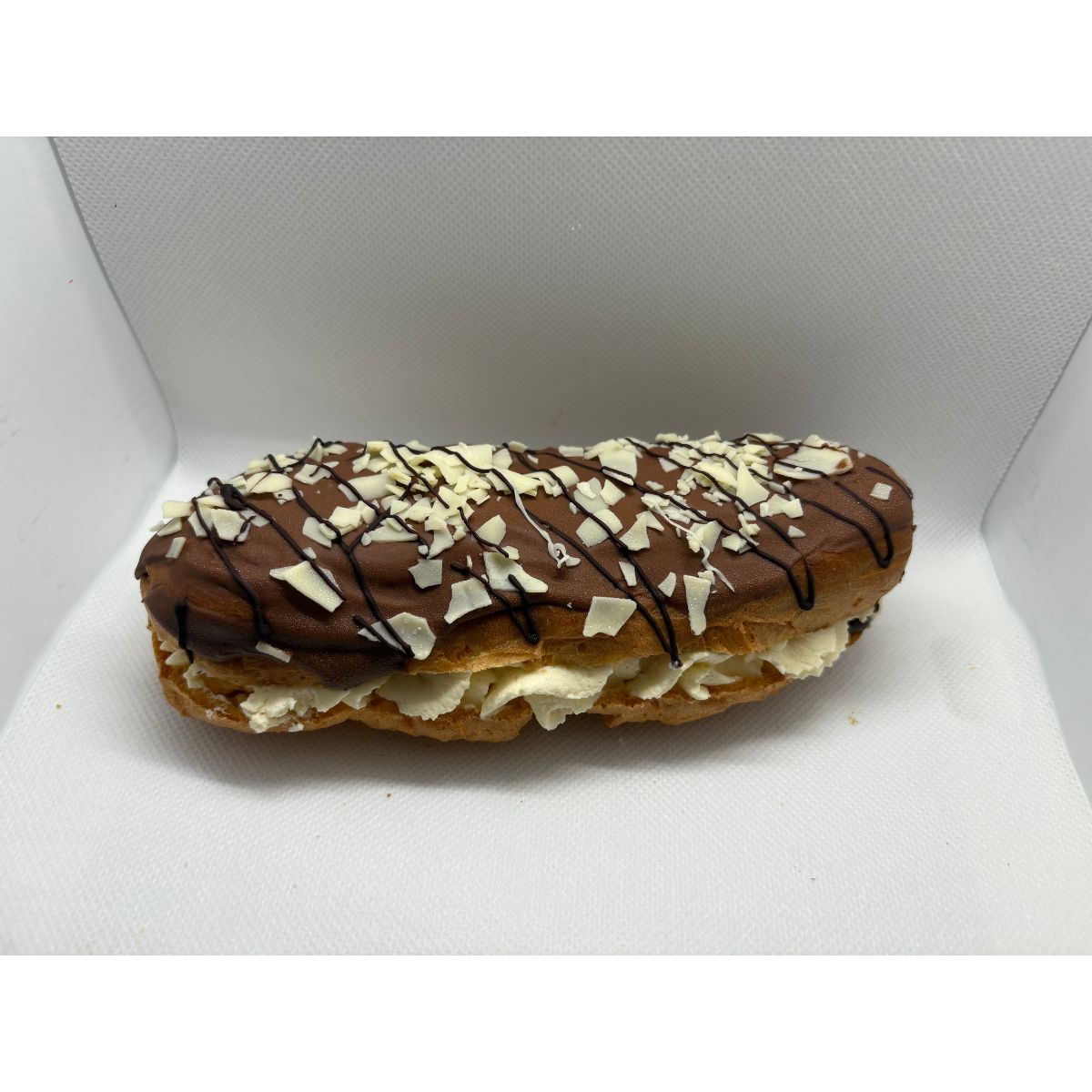 Fresh Cream Chocolate Éclair