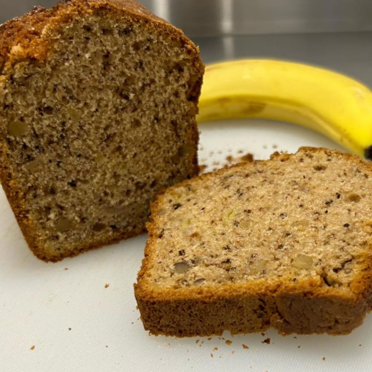Homemade Banana Bread with Walnuts